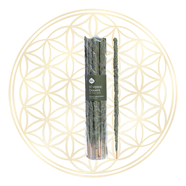 Incenso Sagrada Madre Linha Artesano Chá Verde e Flor de Champa 20 varetas