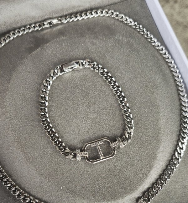 Pulseira Grumet com Inicial Cravejada