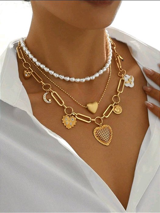 Colar Pingentes Diversos Boho Chic Dourado