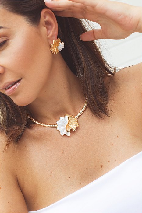 Conjunto Choker Aro Com Brinco Pingente Três Banhos de Ouro  Flor