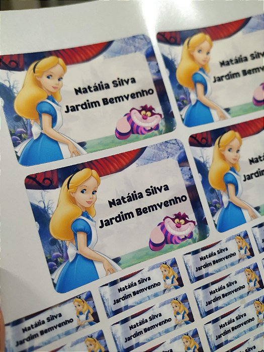 Etiqueta Escolar Alice no País das Maravilhas
