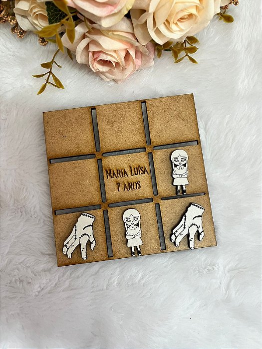 Lembrancinha Festa Wandinha – Jogo da Velha Infantil MDF (Kit 10 und)