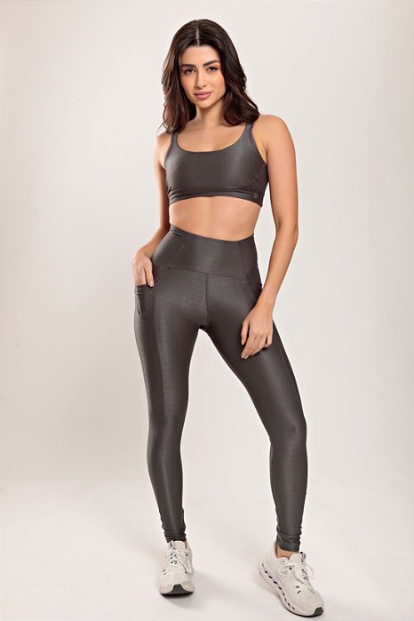 TOP NANDA CINZA