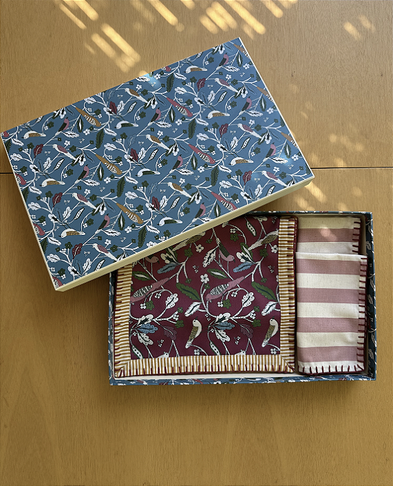 Kit com 4 jogos Americanos + 4 Guardanapos Listras Rosa