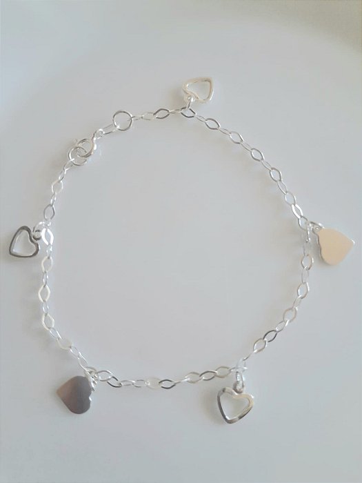 Pulseira prata corações