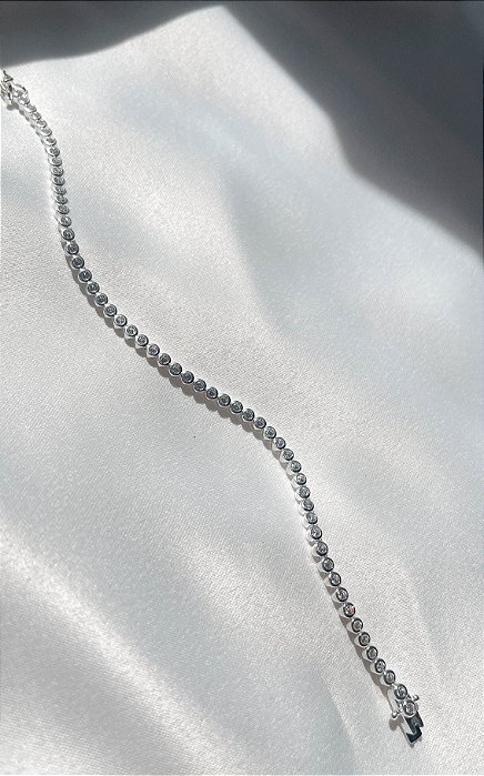 Pulseira cravejada em zircônias