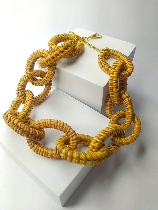 Colar Curto Elos Palha