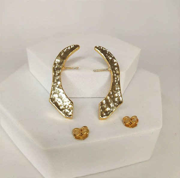 Brinco Meia Lua Irregular Martelada