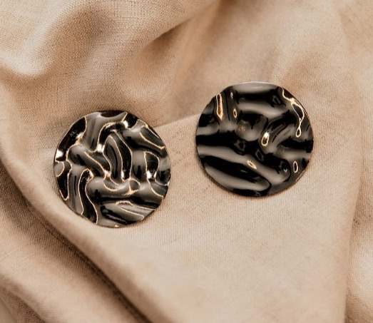 Brinco Redondo Chapado Ondulado Irregular