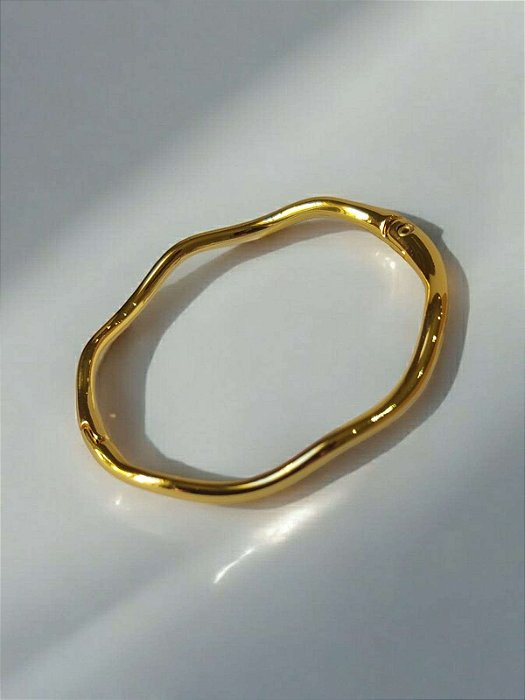 Pulseira de Metal Ondulada