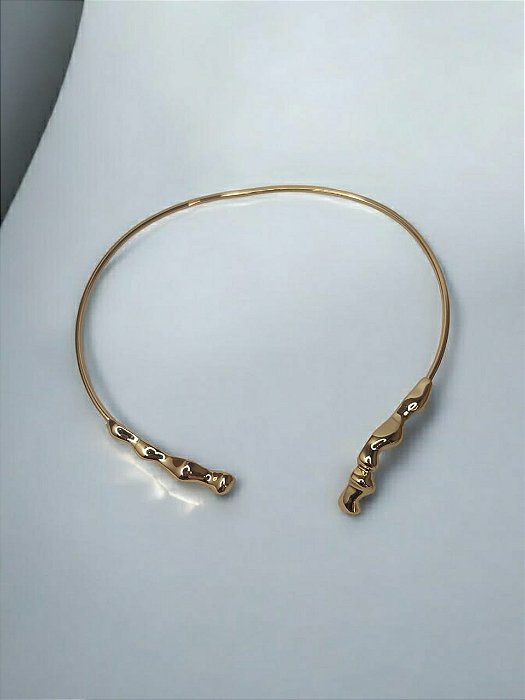 Colar Choker Pontas Onduladas Orgânicas