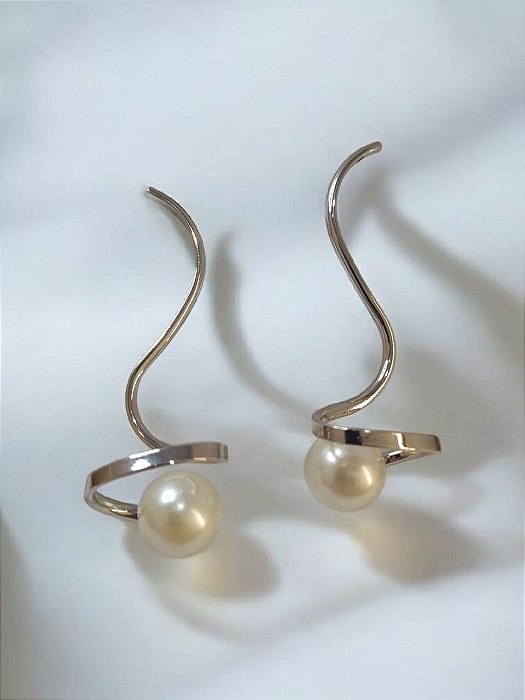 Brinco Longo Espiral Com Perola