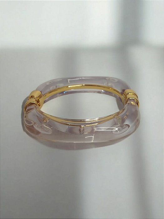 Bracelete Acrilico com Detalhes Dourado