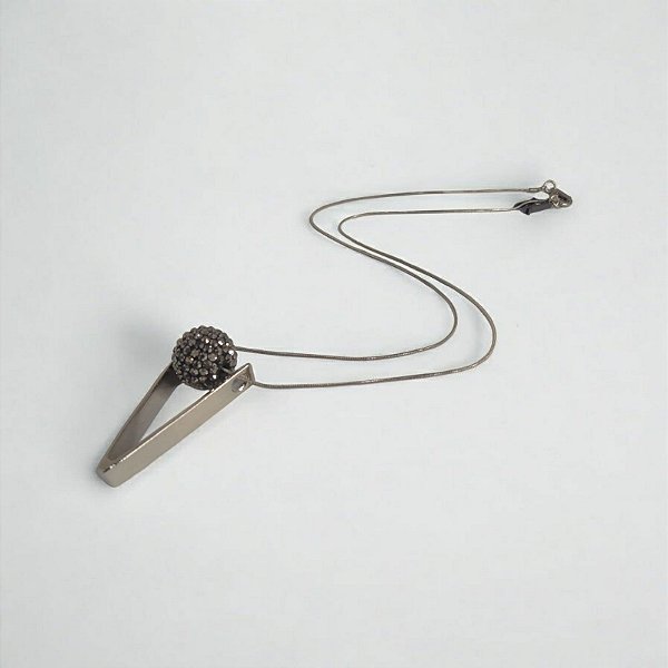 Colar Longo V com Esfera