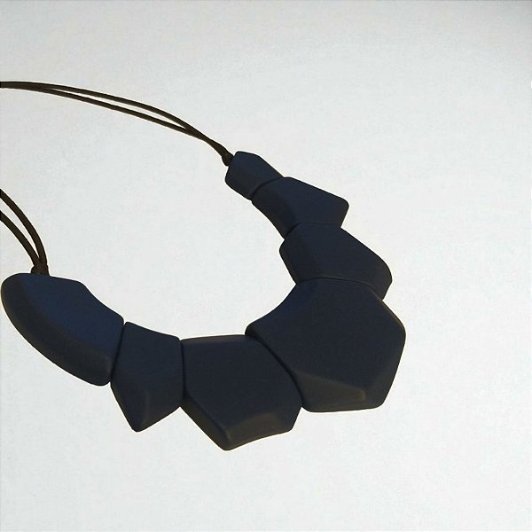 Colar Resina Desconstruido