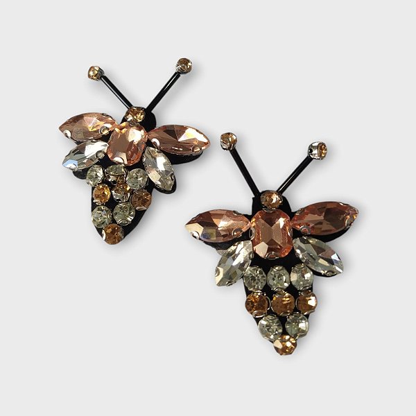 Broche de Abelha Salmão