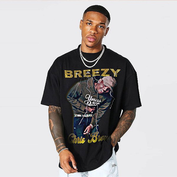 Camiseta Oversized Streetwear Masculina/Feminina Bootleg Chris Brown Breezy 2 - Preto