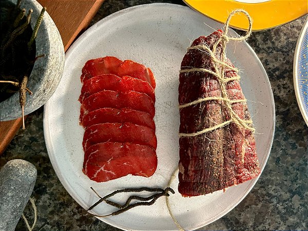 Bresaola Maturada Em Peça Artesanal Porco Alado - 300g