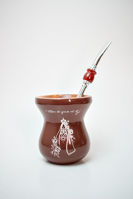 Kit Chimarrão - Cuia de madeira Nossa Senhora "Além do que se vê" c/ Bomba Inox