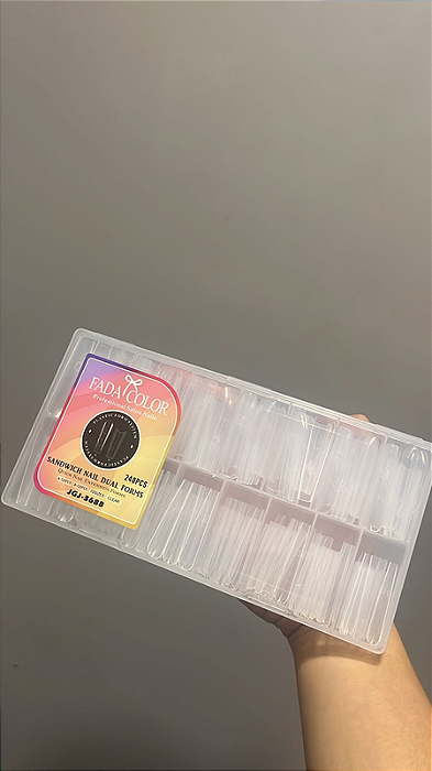 MOLDE SANDWICH BAILARINA 240PCS FADA COLOR