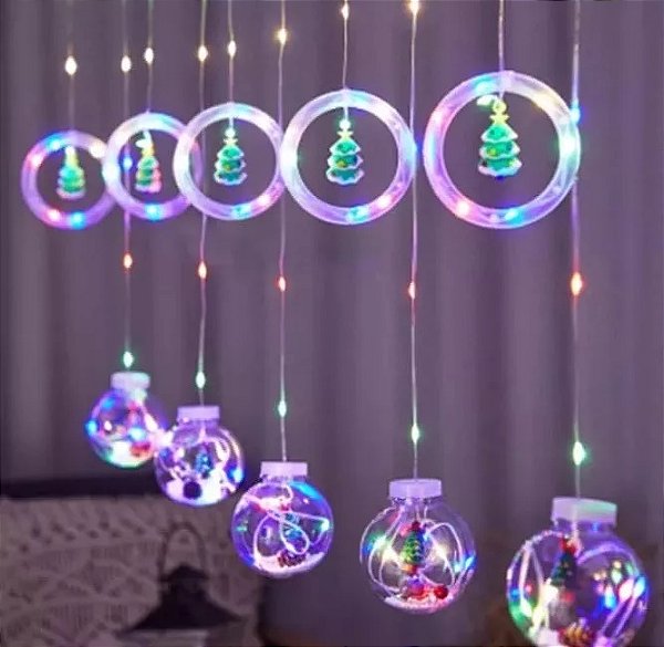 Cortina com 135 LEDs Colorido 5 argolas e 5 bolas figuras natalinas 3 metros bivolt.