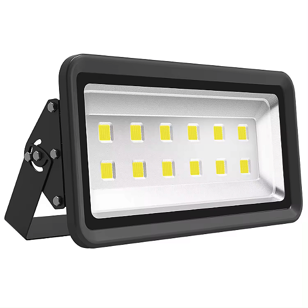 Refletor LED COB 600W Preto 6500K branco frio IP66 bivolt.