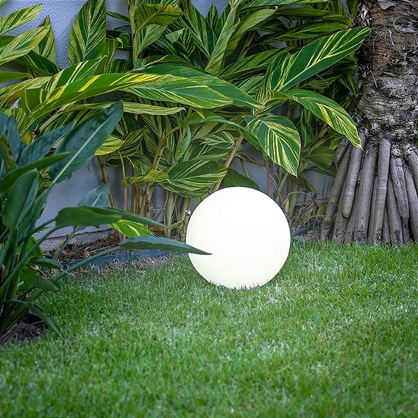 Luminária balizador Esfera Externo 30xØ31cm Polietileno Branco.