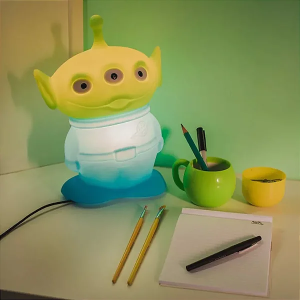 Luminária Alien Toy Story 32x23x15cm Polietileno Verde e Azul.