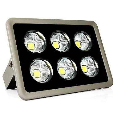 Refletor cinza Ultra LED COB 300W 6000K 48.000 lúmens IP66.