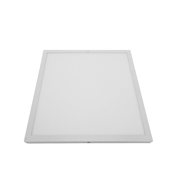Luminária plafon LED de sobrepor retangular 40W 4000K 3.200 lúmens 60cm x 30cm.