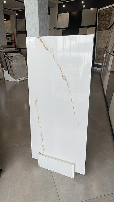 CALACATA GOLD POLIDO RT - 58X120