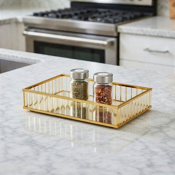 Bandeja Decorativa Espelhada Em Metal 23cm Mart Cor Dourado