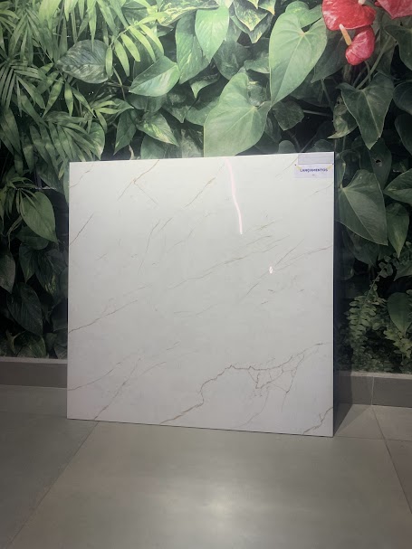 Porcelanato Aurum Polido Retificado 81x81 Classe A - Gaudi Porcelanato