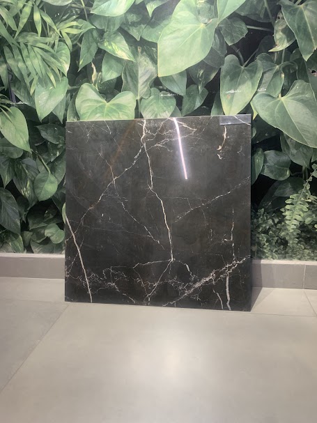 Piso cerâmico NERO ELEVATO Polido Retificado 66x66 Classe C - FORMIGRES