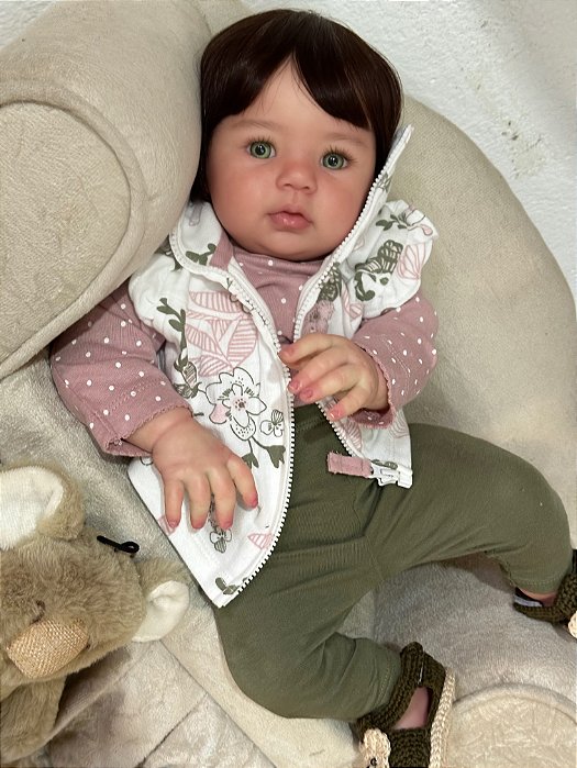 Boneca Bebê Reborn Abigail com Olhos Verdes – Super Realista