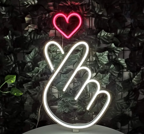 Letreiro Luminoso Painel Neon Coração com Dedos 40x25 - Rei do Neon