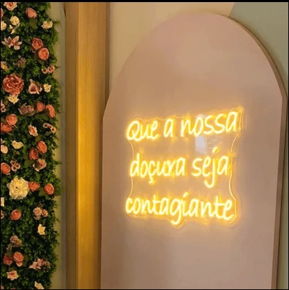 Letreiro Luminoso Painel Neon Cortes que a nossa Docura seja contagiante 50x80