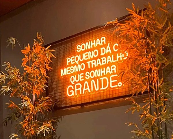 Letreiro Luminoso Painel Neon Sonhar Pequeno 70x110 - Rei do neon