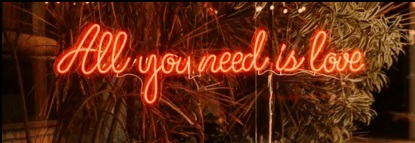 Letreiro Luminoso Painel Neon All you need is Love 25x100 - Rei do Neon