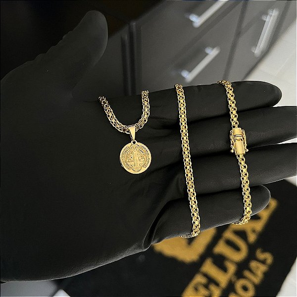 CORRENTE CADEADO DUPLO FECHO GAVETA COM MARCAÇÃO  750 (3mm - 70cm )+ PINGENTE PLACA SÃO  BENTO DUPLA FACE - BANHADO A OURO 18K