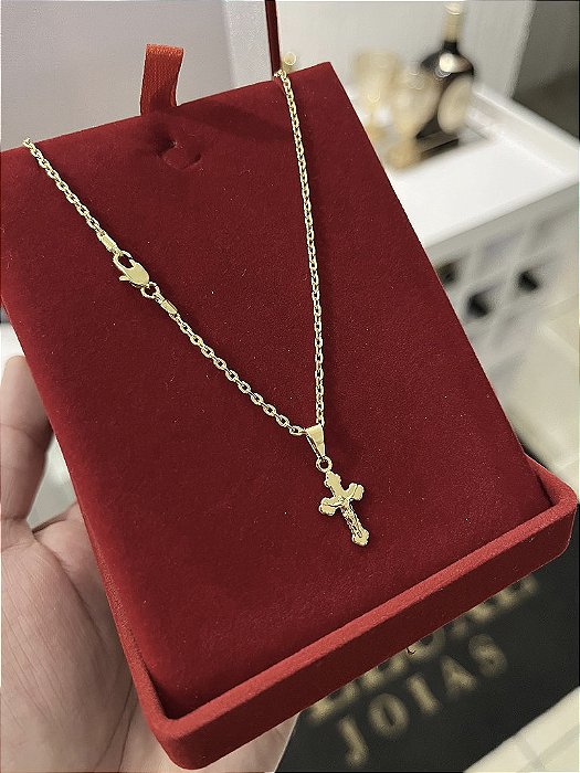 CORRENTE CADEADO (2MM - 50, 60cm ou 70cm) + PINGENTE CRUCIFIXO PP  - BANHADO A OURO 18k