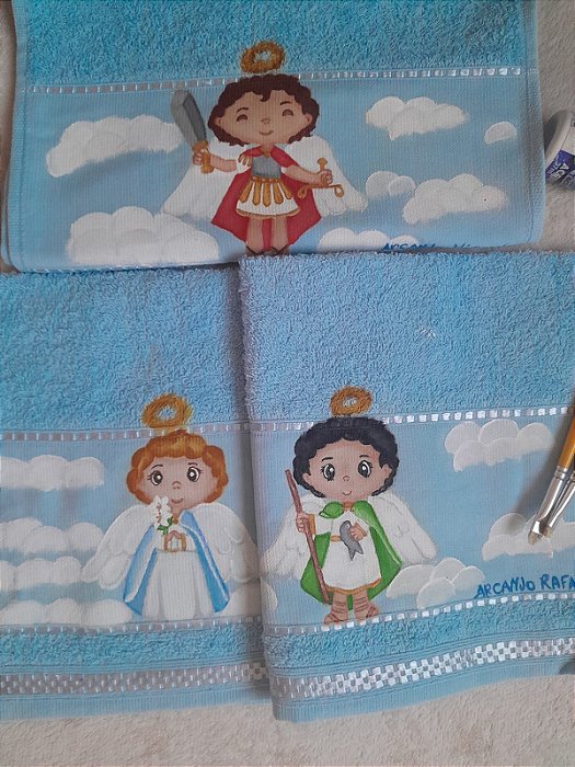 toalhinha anjo pintada a mão