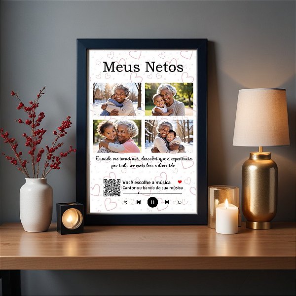 Quadro Interativo Personalizado Avó com Netos com Foto YouTube ou Spotify