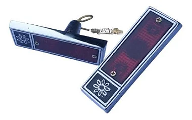 Luz de Porta Lanterna Cortesia Opala Caravan e Comodoro