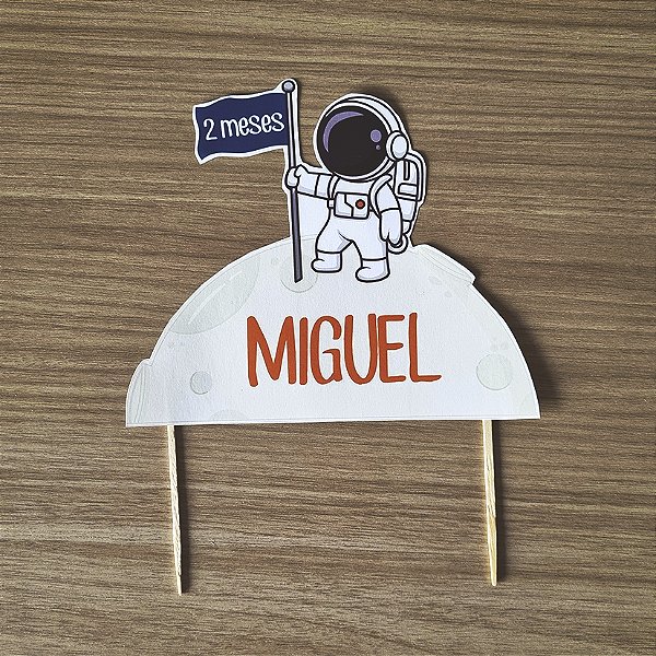 Topo para bolo personalizado - Astronauta