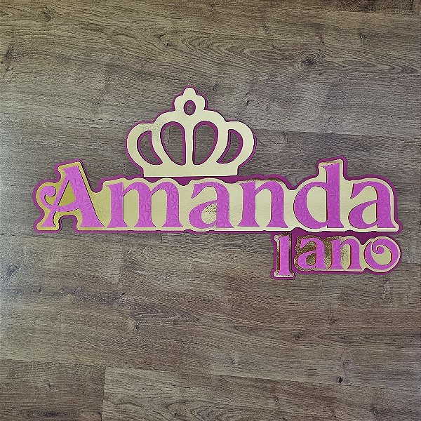 Placa grande luxo em camadas com papel nobre - nome e idade (cerca de 60 x 30 cm)