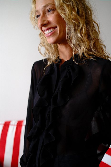 Camisa babados chiffon preta