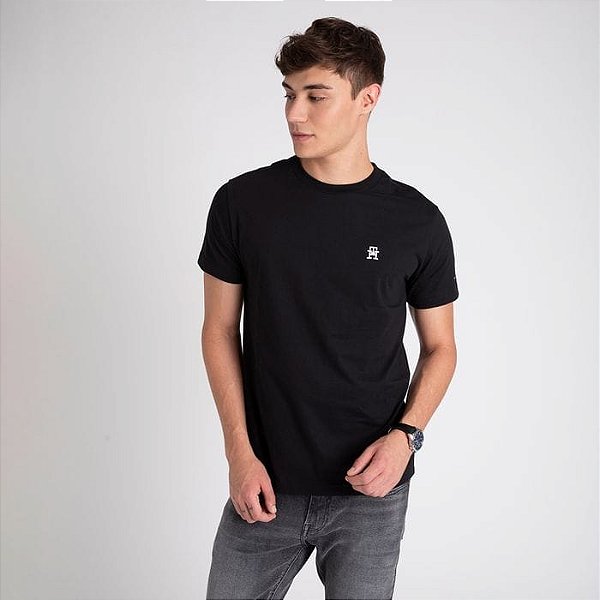 CAMISETA LOGO MONOGRAMA BORDADO