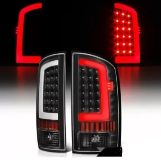 LANTERNA TRASEIRA - RAM - 06/09 - OLED C/ APRESENTACAO - FUME