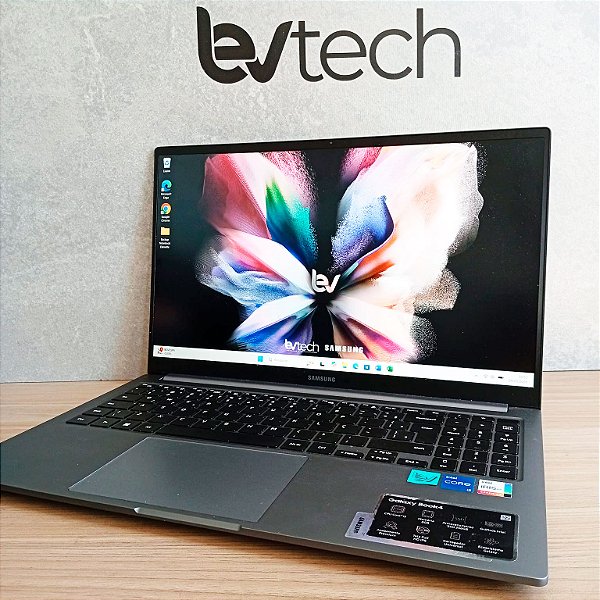 Notebook Samsung Book 4 - Core i5-13ª Ger. - 8Gb Ram - 256Gb SSD - Tela 15'6" - Windows 11